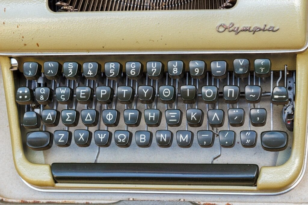 typewriter 1899760 1280 1